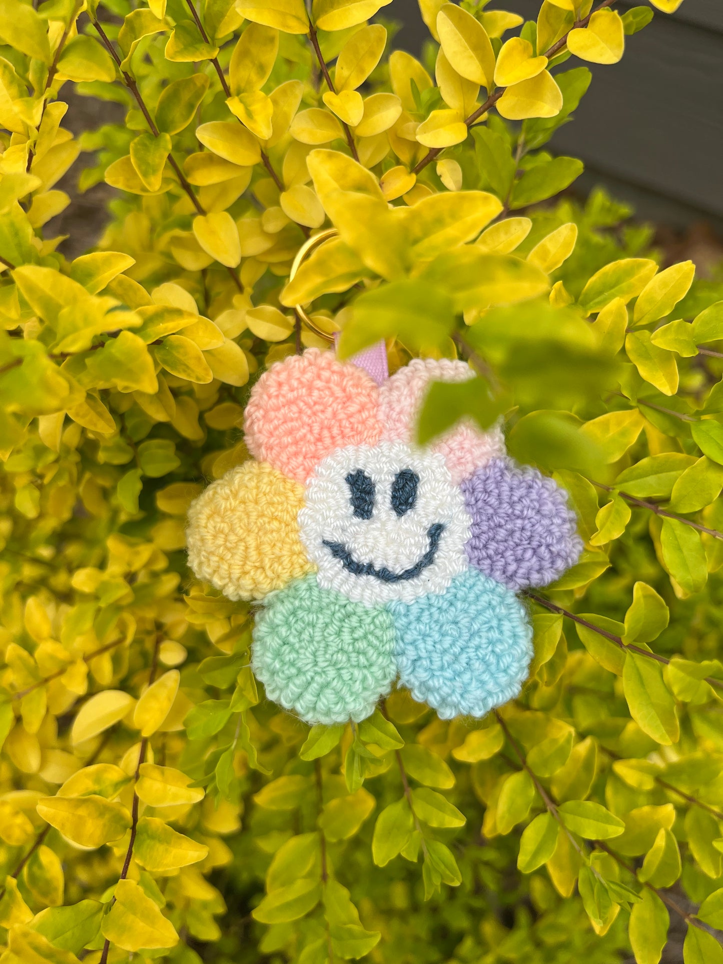 Smiley Flower Keychain